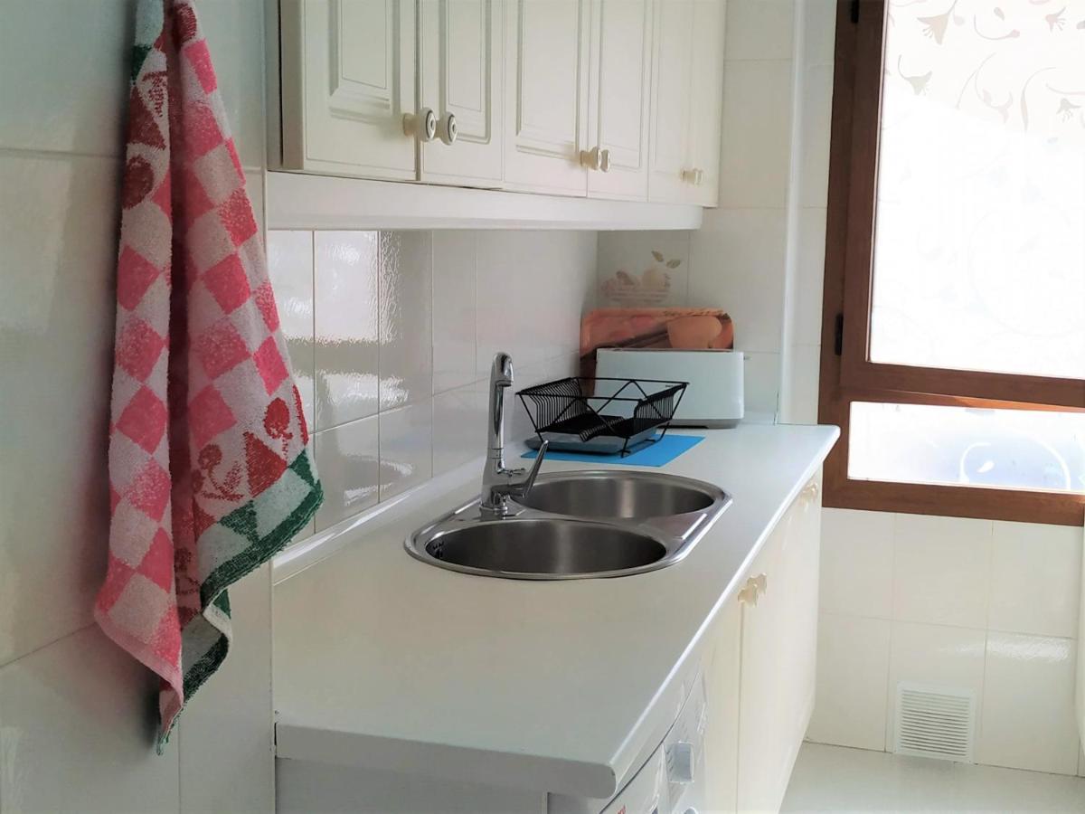Elizabeth Beach Apartment With Seaviews! Торремолинос Экстерьер фото