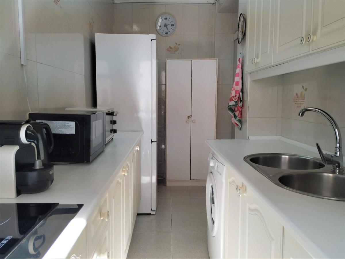 Elizabeth Beach Apartment With Seaviews! Торремолинос Экстерьер фото