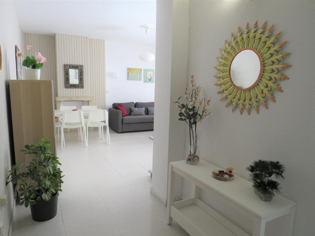 Elizabeth Beach Apartment With Seaviews! Торремолинос Экстерьер фото
