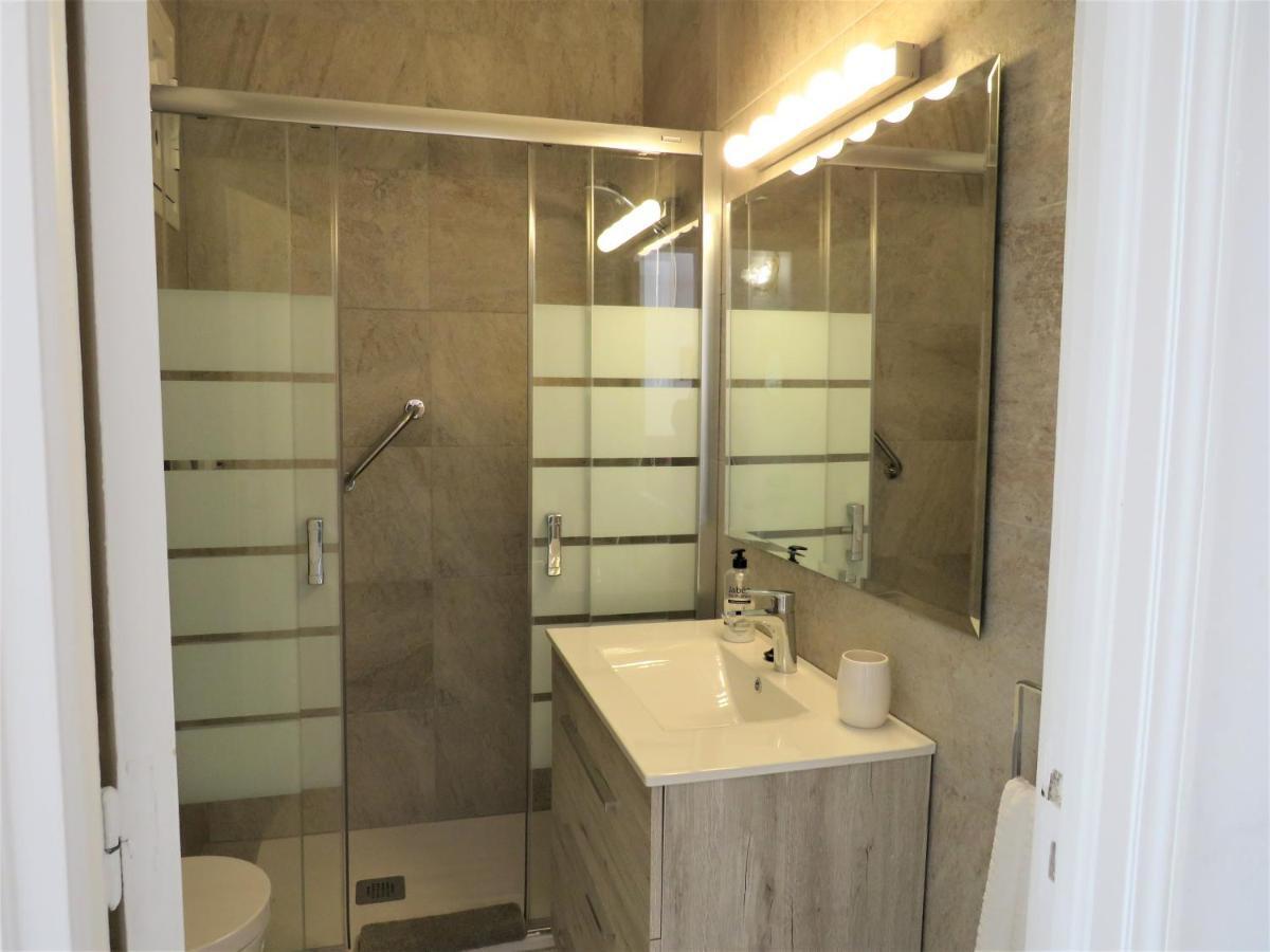 Elizabeth Beach Apartment With Seaviews! Торремолинос Экстерьер фото