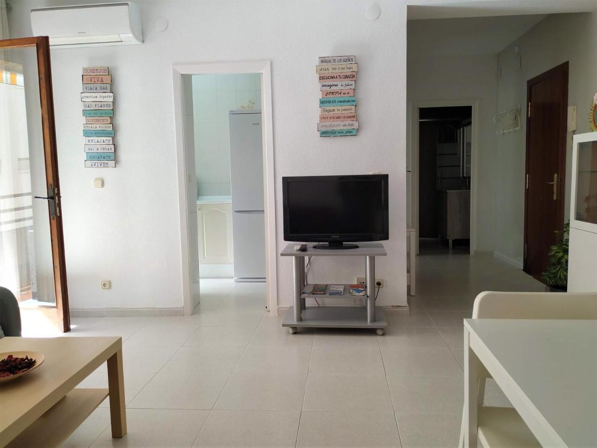 Elizabeth Beach Apartment With Seaviews! Торремолинос Экстерьер фото